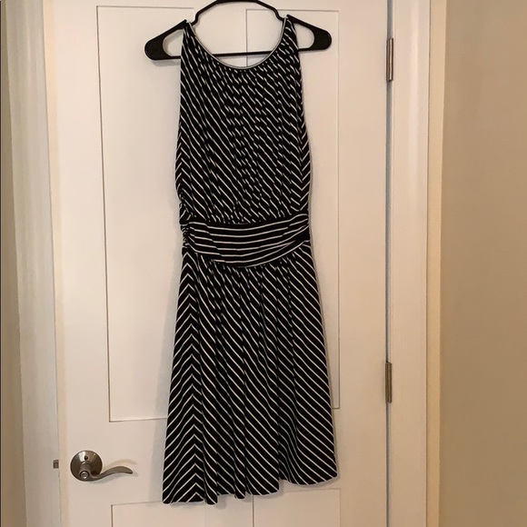 Striped Express dress - Picture 2 of 3